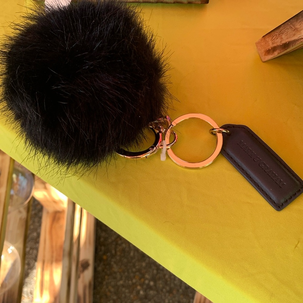 Mark and Graham pom-pom keychain black